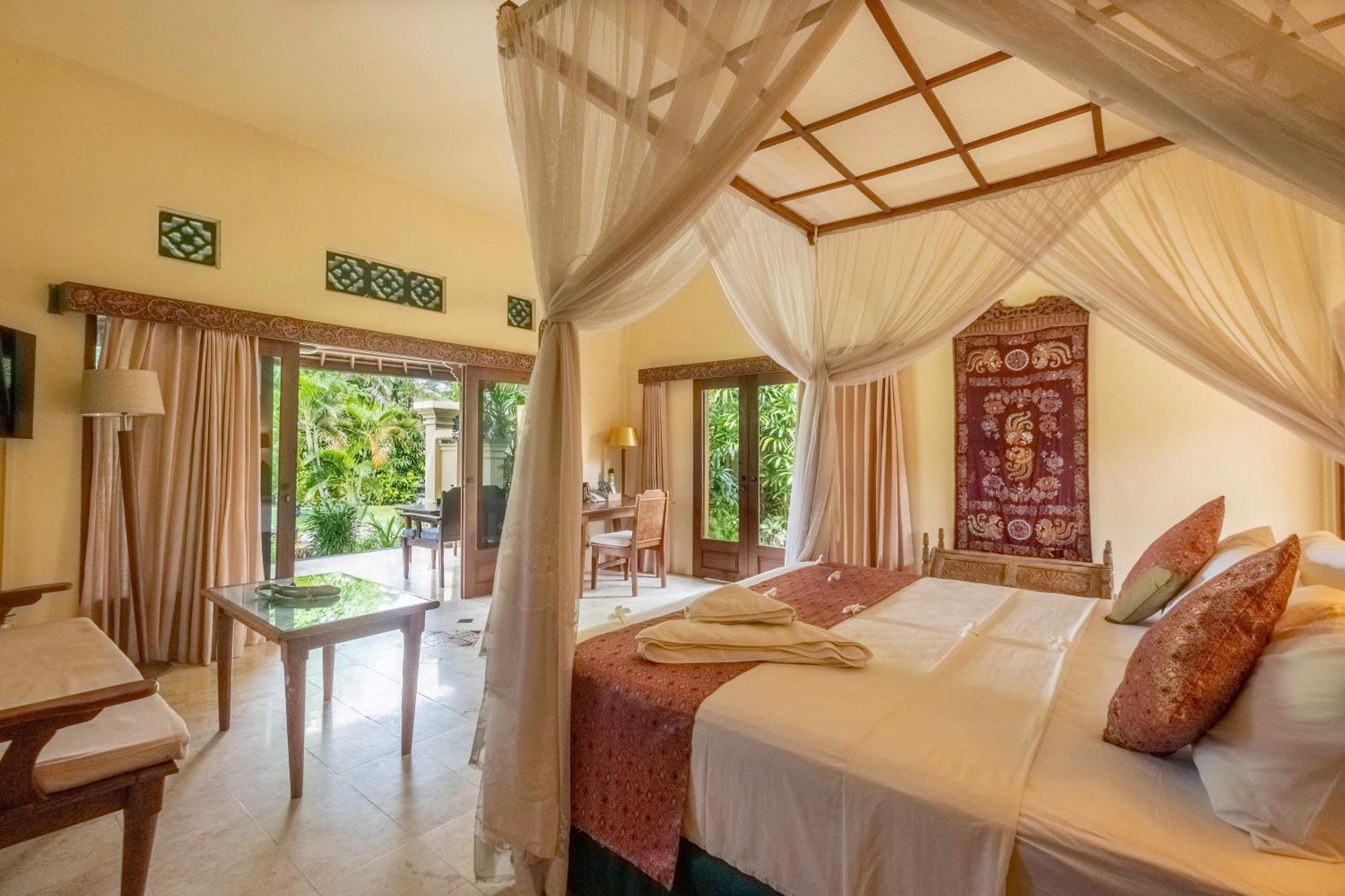 ทาแมน ซารี บาหลี รีสอร์ต แอนด์ สปา Hotel เปมูเตรัน ภายนอก รูปภาพ