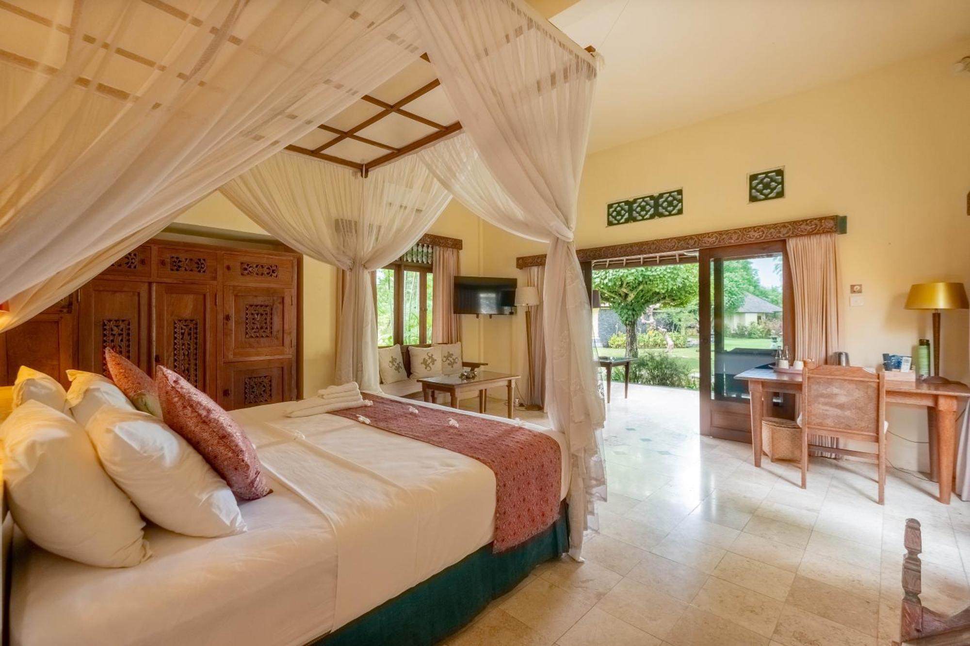 ทาแมน ซารี บาหลี รีสอร์ต แอนด์ สปา Hotel เปมูเตรัน ภายนอก รูปภาพ